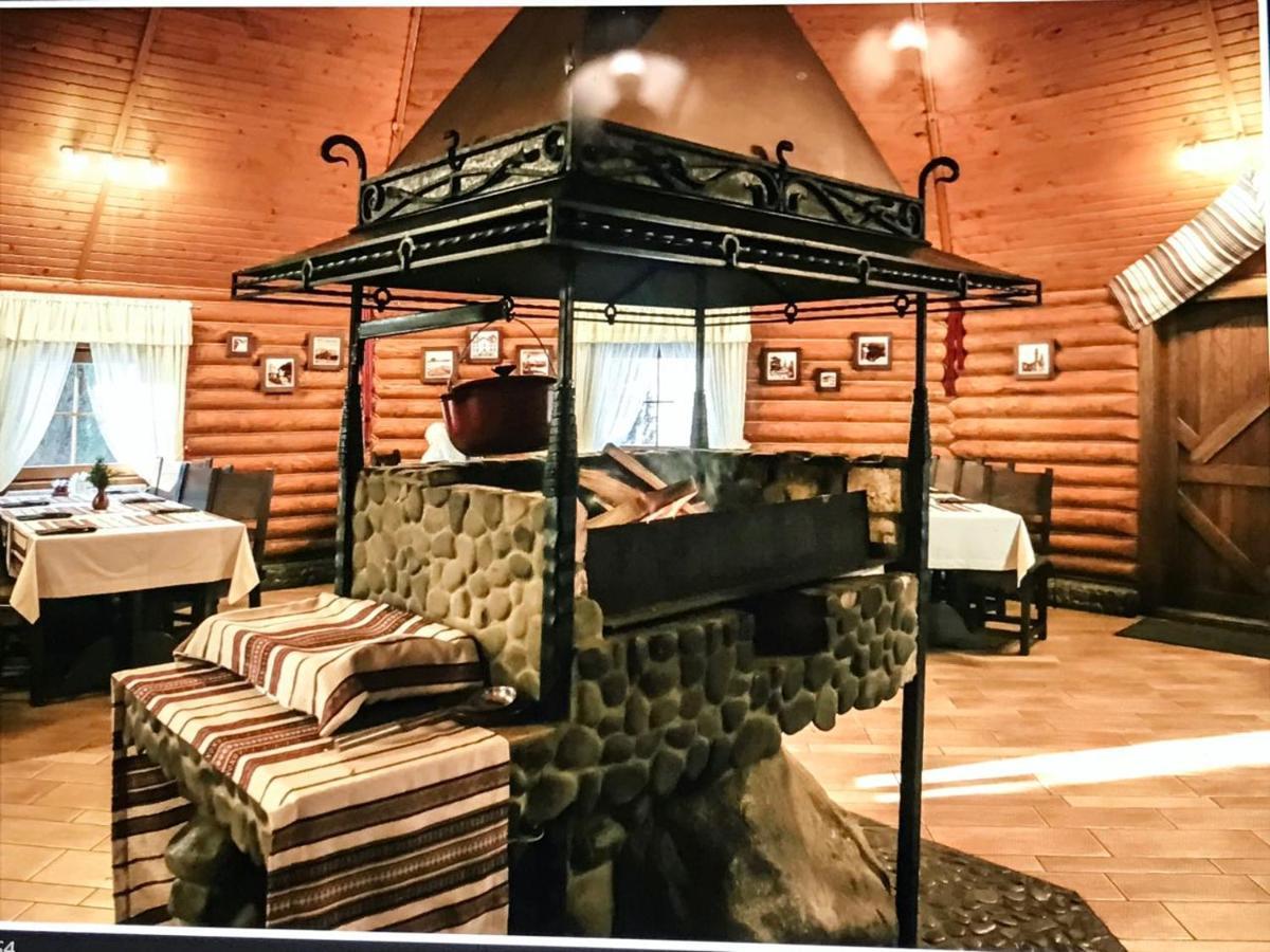 Hotel Toursit Complex Polyana Kvasova Extérieur photo