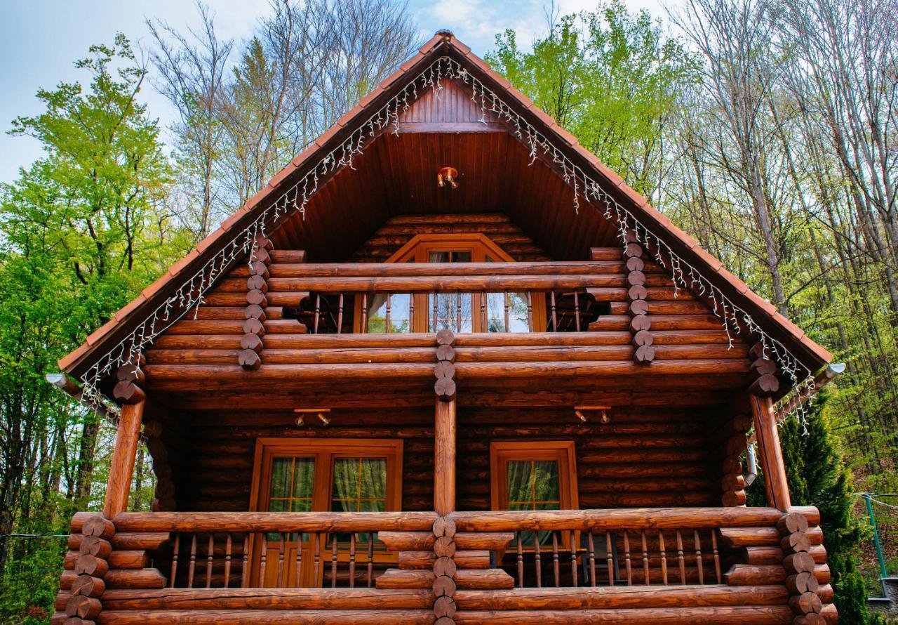 Hotel Toursit Complex Polyana Kvasova Extérieur photo