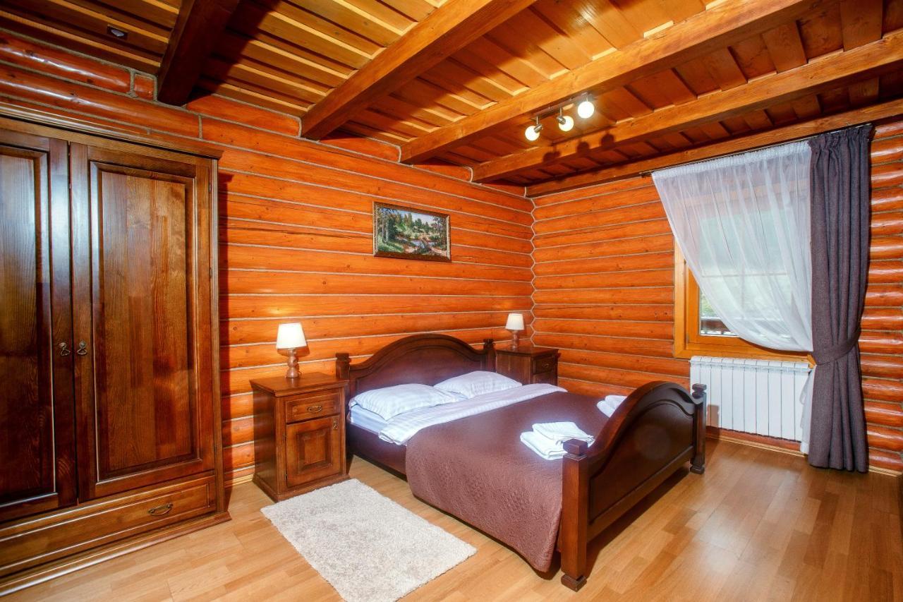 Hotel Toursit Complex Polyana Kvasova Extérieur photo